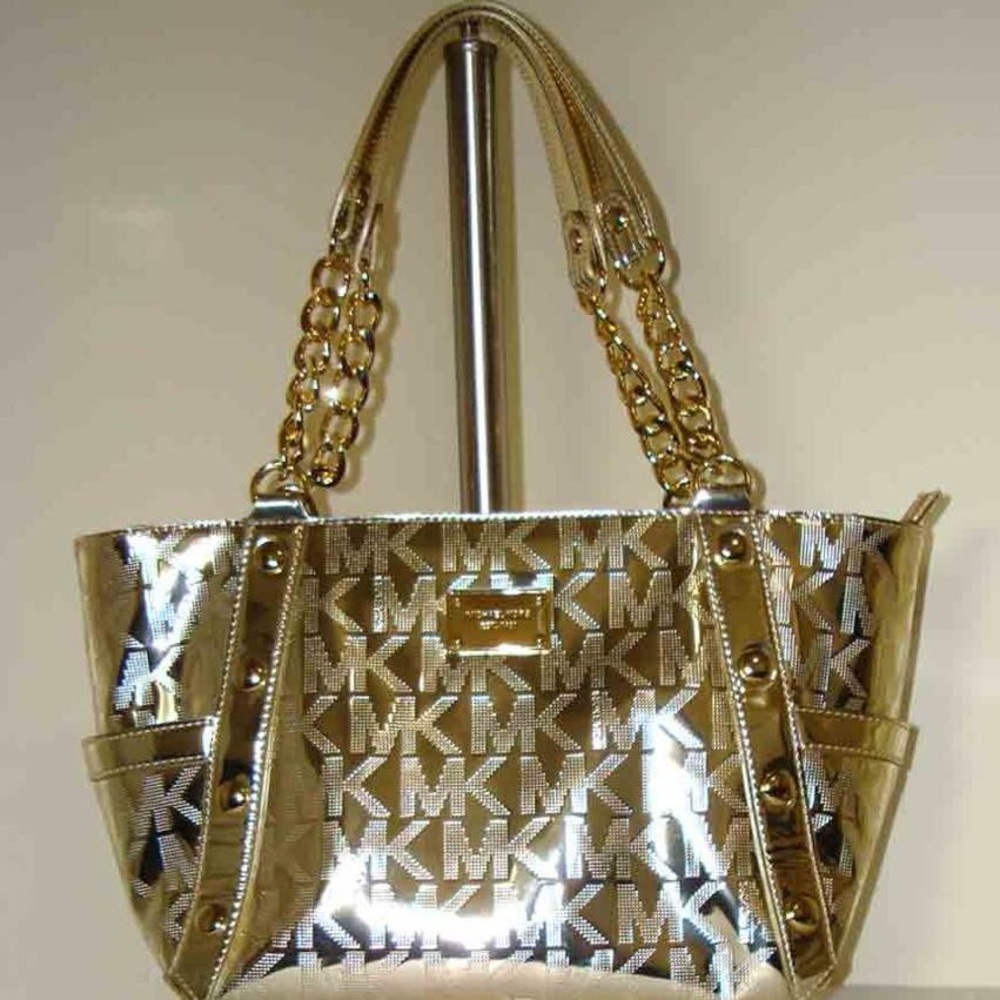 Gold Michael Kors Pocketbook